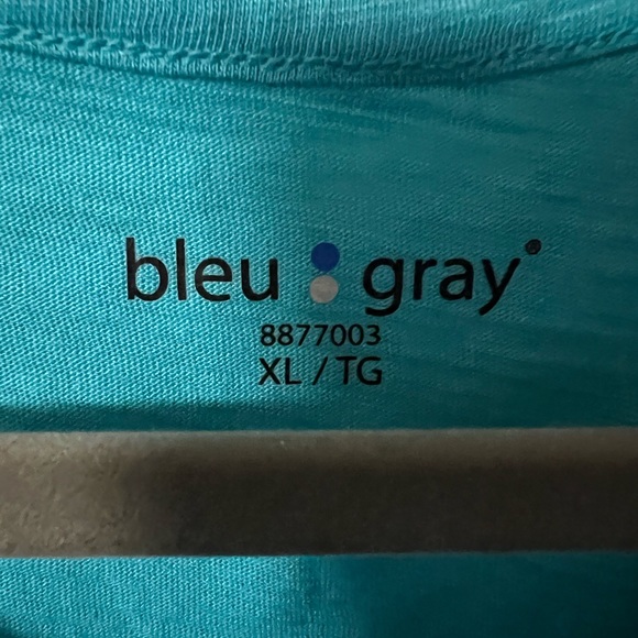 A top by blue : gray in size extra large - Picture 3 of 5